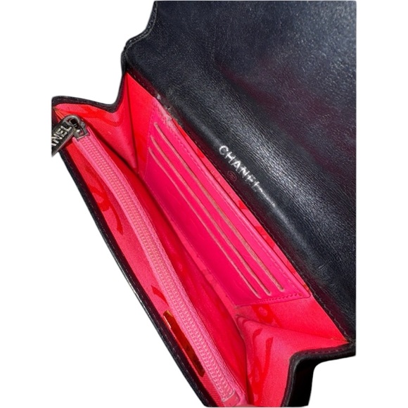 Chanel CC Logo Wallet- Pink Interior 💖 - Picture 6 of 15